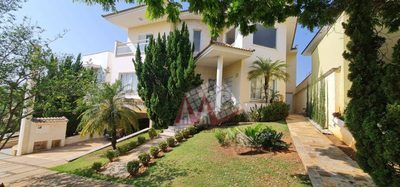 Sobrado, 3 quartos, 346 m² - Foto 1