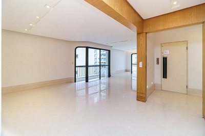 Apartamento, 3 quartos, 292 m² - Foto 2