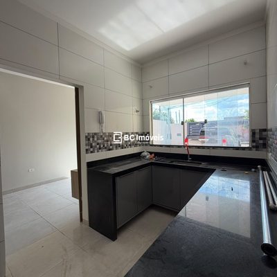 Casa, 1 quarto, 82 m² - Foto 2