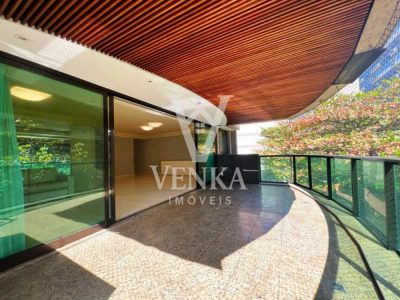 Apartamento, 3 quartos, 210 m² - Foto 1