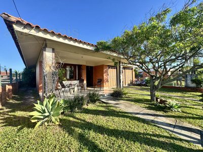 Casa, 3 quartos, 180 m² - Foto 1