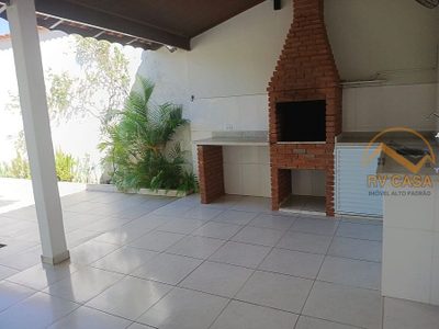 Casa, 4 quartos, 238 m² - Foto 2