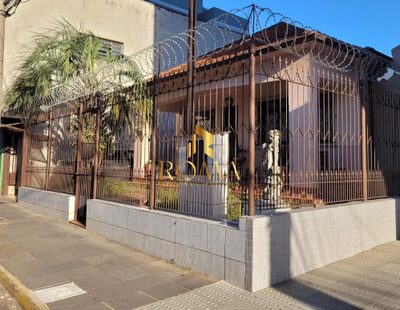 Casa, 4 quartos, 226 m² - Foto 1