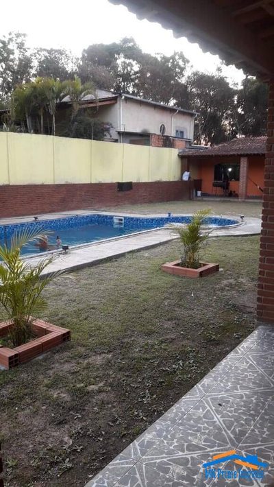 Sítio, 4 quartos, 1000 m² - Foto 1