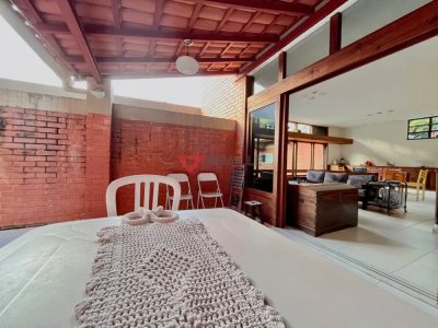 Casa, 5 quartos, 262 m² - Foto 2