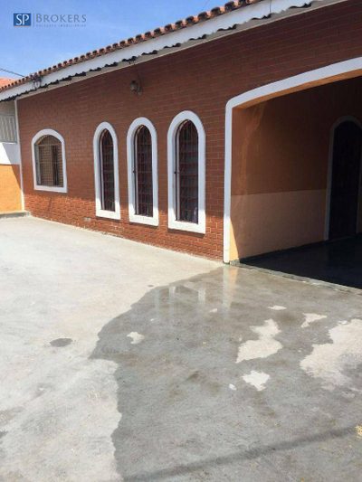 Casa, 4 quartos, 186 m² - Foto 1