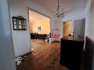 Apartamento, 3 quartos, 200 m² - Foto 2