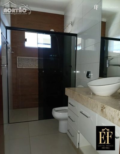Casa, 4 quartos, 130 m² - Foto 1