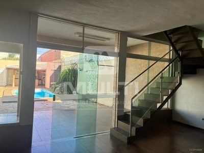 Casa, 3 quartos, 182 m² - Foto 1