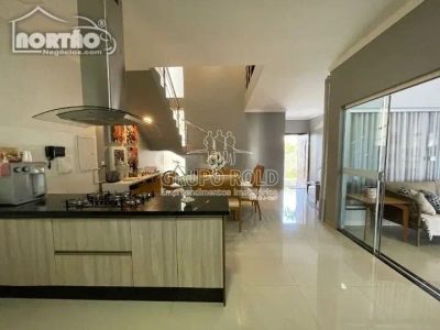 Casa, 4 quartos, 220 m² - Foto 4
