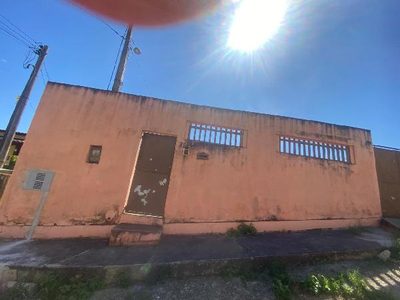 Casa, 2 quartos, 374 m² - Foto 1