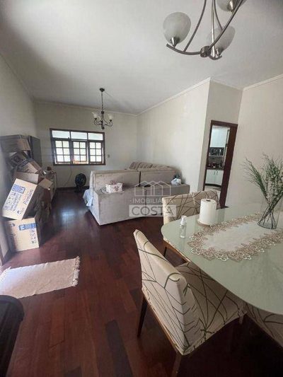 Casa, 4 quartos, 250 m² - Foto 4