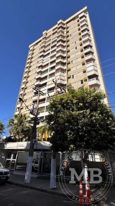 Apartamento, 3 quartos, 190 m² - Foto 1