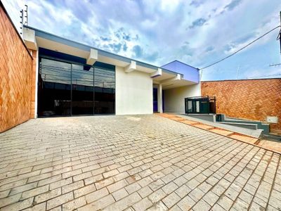 Casa, 3 quartos, 480 m² - Foto 1
