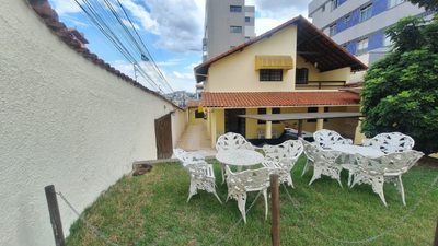 Casa, 5 quartos, 250 m² - Foto 1