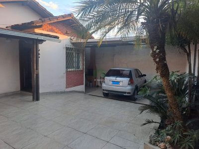 Casa, 4 quartos - Foto 1