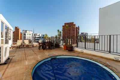 Cobertura, 3 quartos, 230 m² - Foto 1