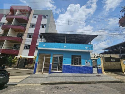Casa, 6 quartos, 195 m² - Foto 1