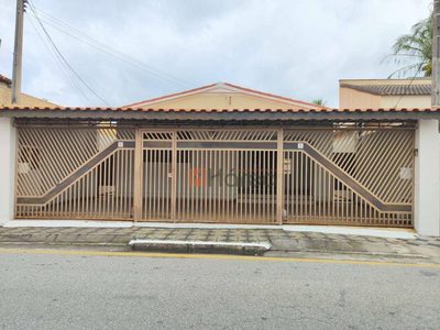Casa, 3 quartos, 251 m² - Foto 1