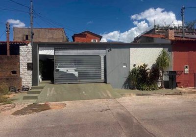 Casa, 3 quartos, 200 m² - Foto 1