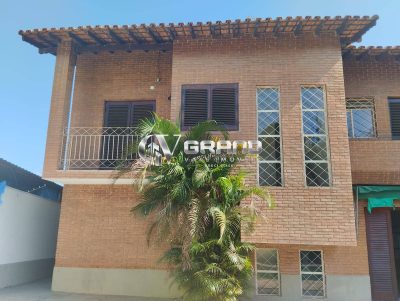 Casa, 6 quartos, 320 m² - Foto 1