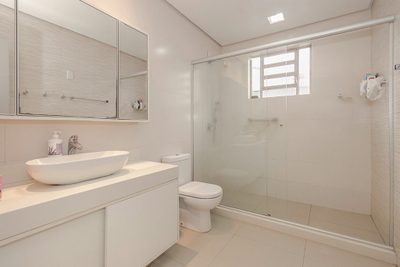Casa, 4 quartos, 262 m² - Foto 2