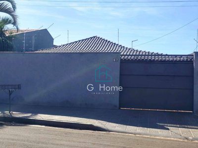 Casa, 3 quartos, 228 m² - Foto 1