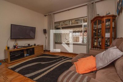 Casa, 3 quartos, 245 m² - Foto 2