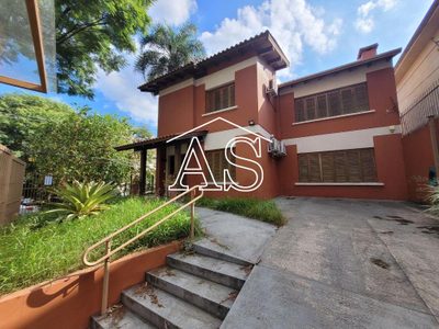 Casa, 5 quartos, 357 m² - Foto 1