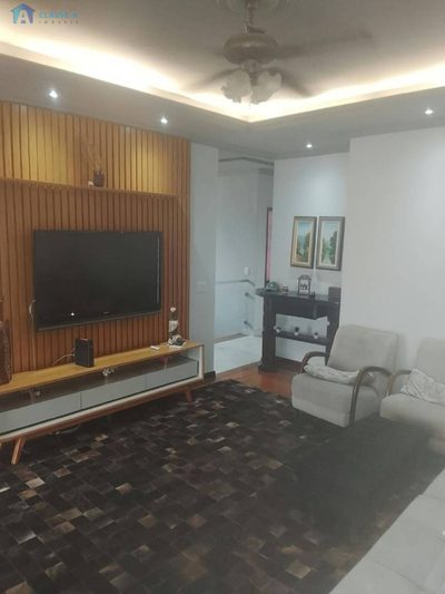 Casa, 4 quartos, 337 m² - Foto 2