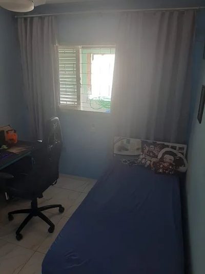 Casa, 1 quarto, 300 m² - Foto 2