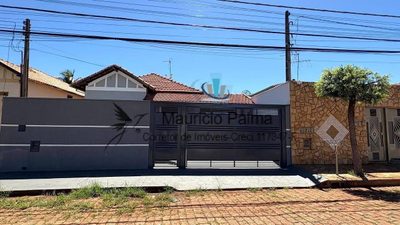 Casa, 3 quartos, 195 m² - Foto 1