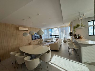 Apartamento, 3 quartos, 130 m² - Foto 1