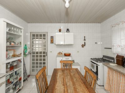 Casa, 8 quartos, 104 m² - Foto 2