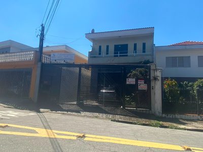 Sobrado, 3 quartos, 385 m² - Foto 1