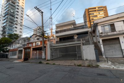 Casa, 4 quartos, 276 m² - Foto 1