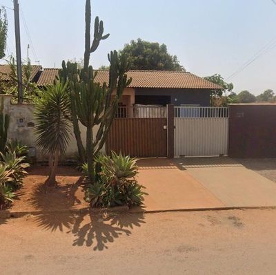 Casa, 2 quartos, 180 m² - Foto 1