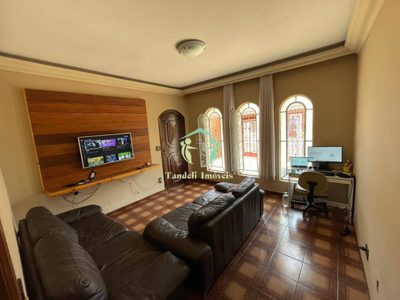 Casa, 3 quartos, 257 m² - Foto 1