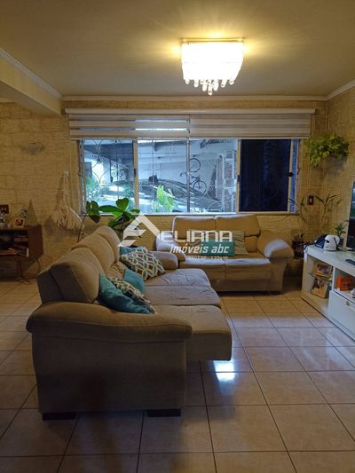 Sobrado, 3 quartos, 392 m² - Foto 1