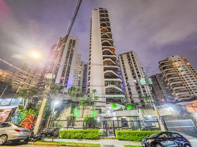 Apartamento, 4 quartos, 219 m² - Foto 1