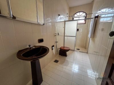 Casa, 4 quartos, 1 m² - Foto 2