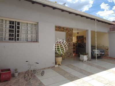 Casa, 3 quartos, 186 m² - Foto 1