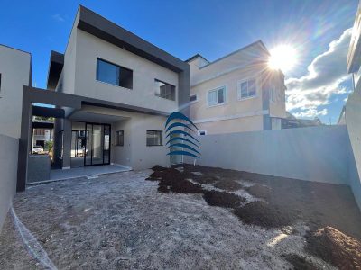 Casa, 4 quartos, 136 m² - Foto 1
