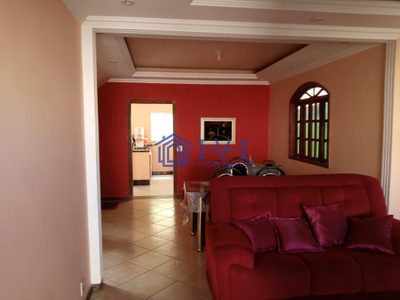 Casa, 4 quartos, 240 m² - Foto 4