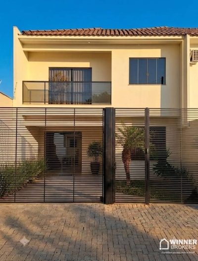 Sobrado, 3 quartos, 187 m² - Foto 1