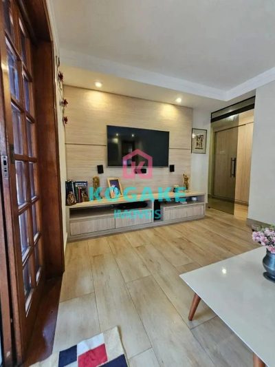 Casa, 3 quartos, 241 m² - Foto 2