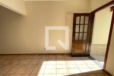 Casa, 2 quartos, 69 m² - Foto 4