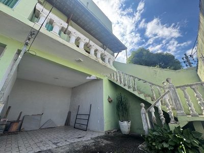 Casa, 3 quartos, 290 m² - Foto 1