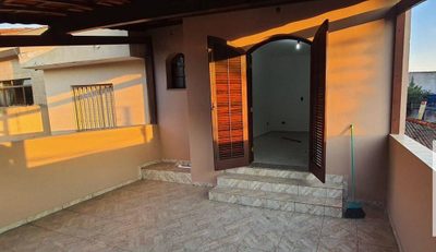 Casa, 4 quartos, 187 m² - Foto 1