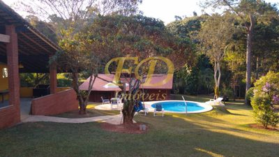Sítio, 4 quartos, 2628 m² - Foto 1